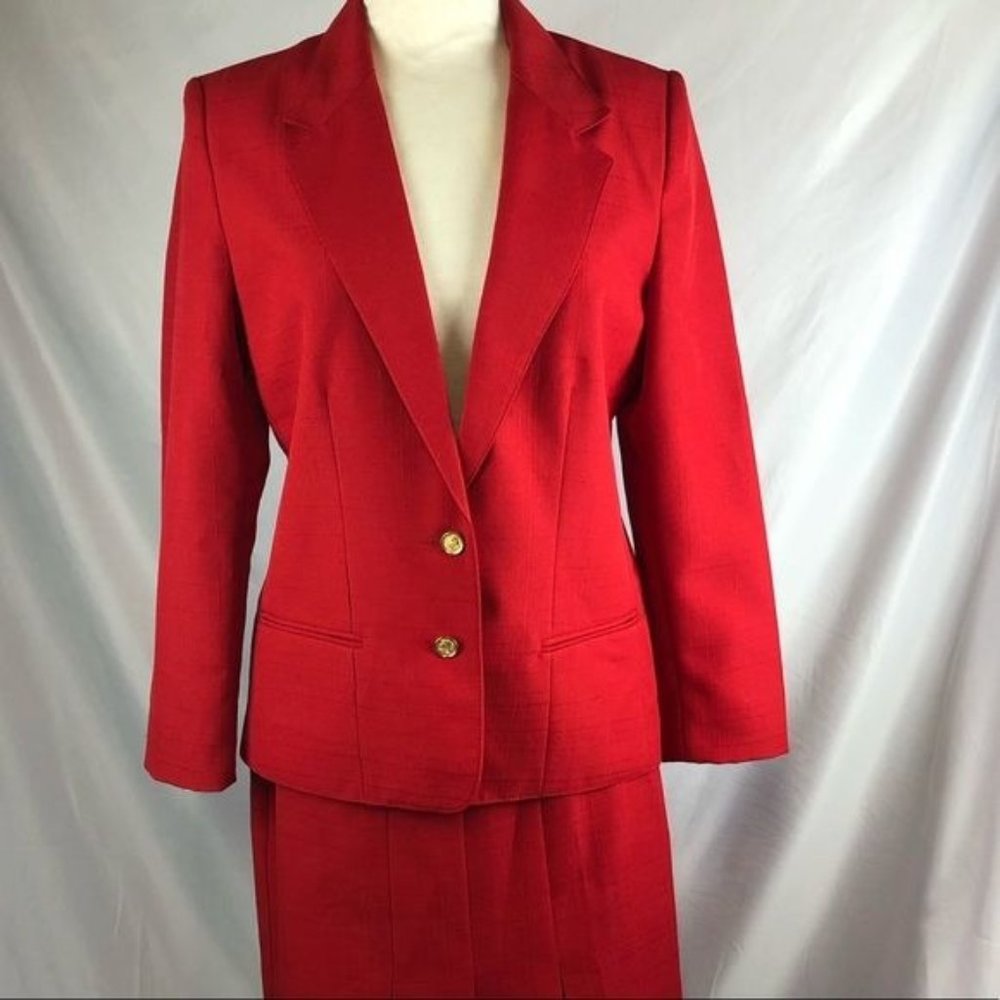 Vintage GW women’s jacket and skirt suit size 8